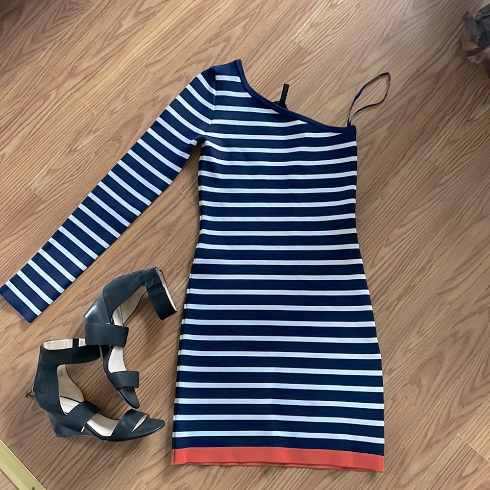 BCBGMaxAzria one shoulder dress - Picture 2 of 5